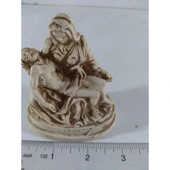 Marble Dust Pieta Jesus Mary Sculpture Italy 3x3 - Picture 6 of 9